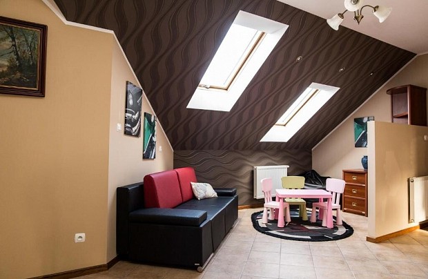 Zdjęcie ze strony www.booking.com/hotel/pl/pokoje-goscinne-u-anety-noclegi-leba-charbrowo.pl.html