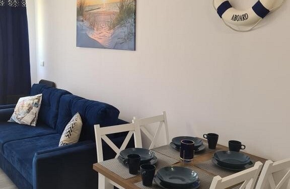 Zdjęcie ze strony www.booking.com/hotel/pl/lebskie-zacisze-apartamenty-lebska-ostoja-piaskowa.html