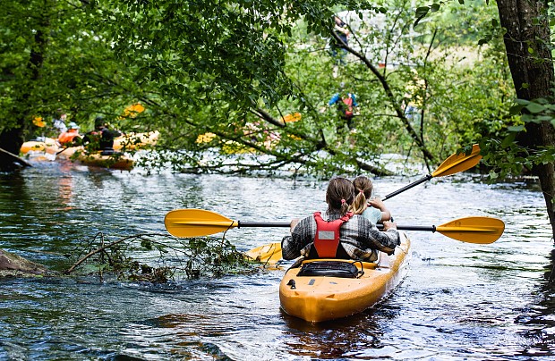 "FAMILYday Spływy Kajakowe"